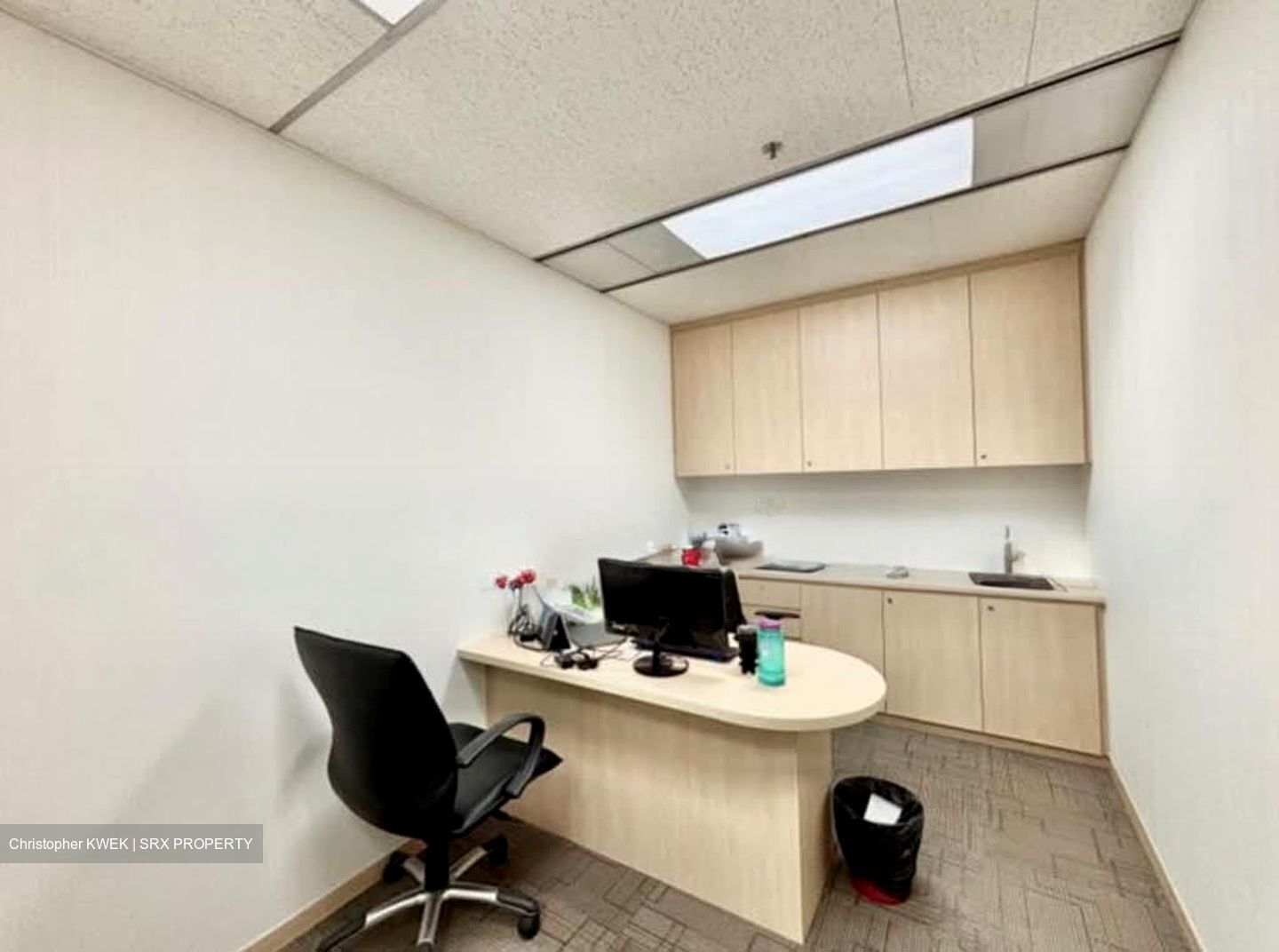 United Square (D11), Office #540842691